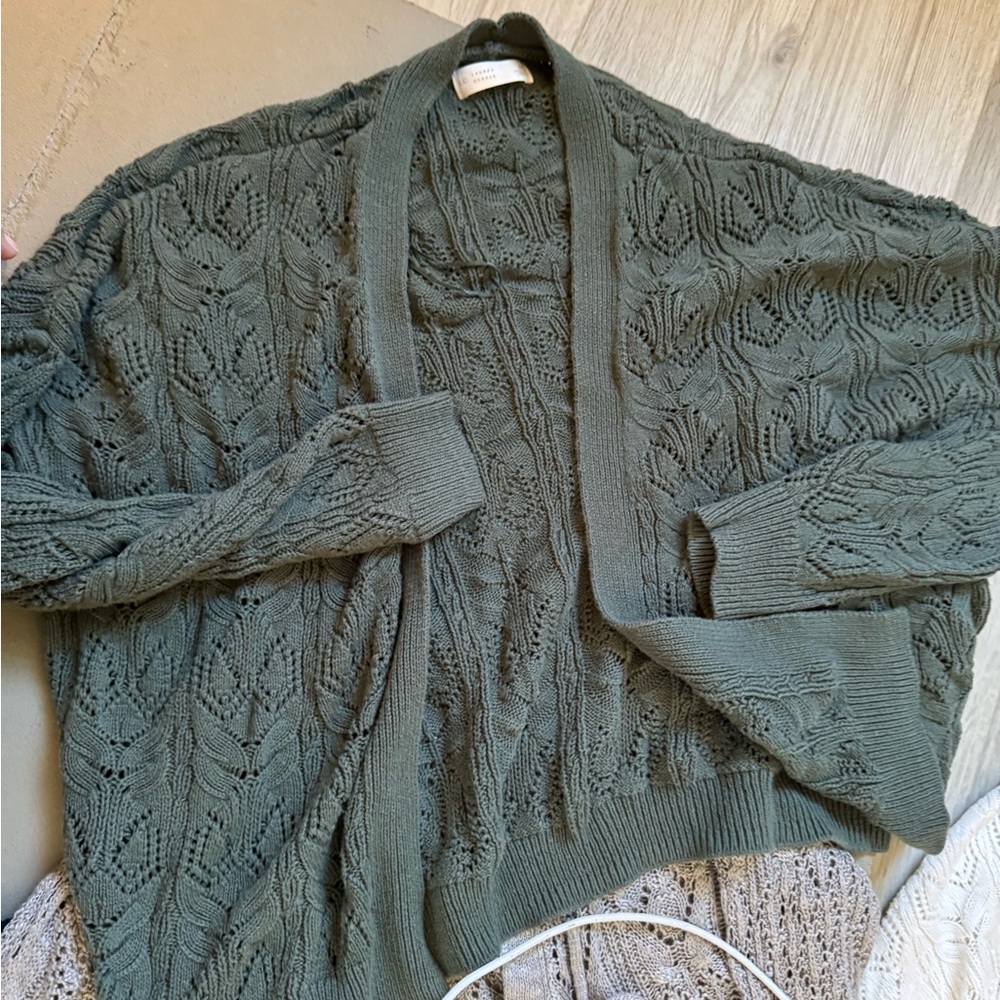 Lauren Conrad crochet sweater bundle size medium - Picture 5 of 6